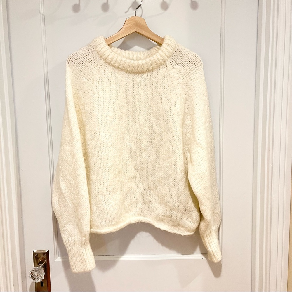 Zara Knit Pullover Sweater Ivory M